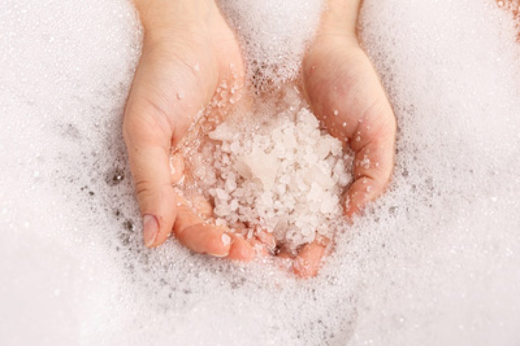 Baño de Sal - Guía completa para transformar tu baño en un spa personal