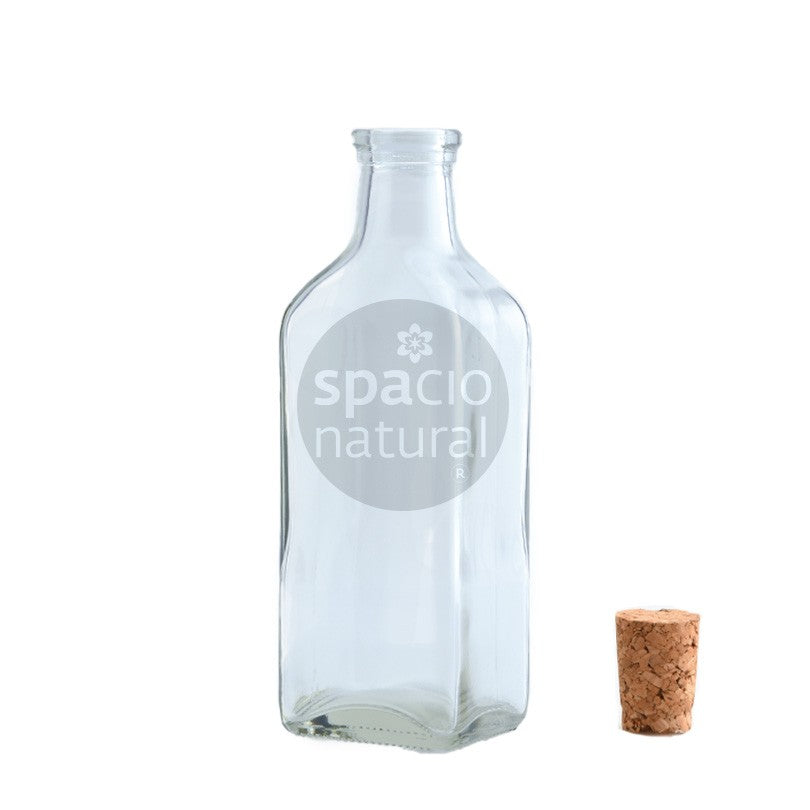 Botella de vidrio cuadrada tapa corcho 
 destapada 250 ml